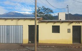 Casa De Familia